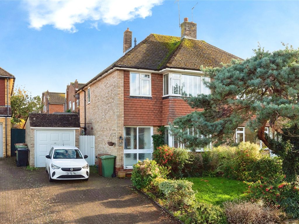 3 bed semidetached house for sale in The Meadow, Pembury, Tunbridge Wells, Kent TN2, £475,000