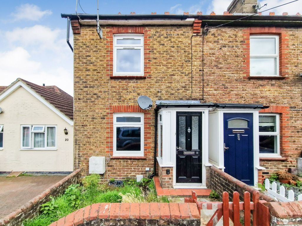 2 bed end terrace house for sale in St. Marys Road, Burgess Hill RH15