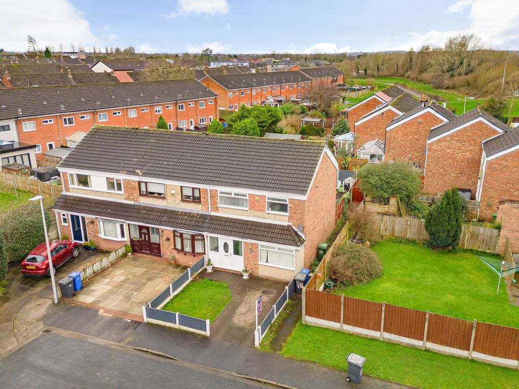 3 bed end terrace house for sale in Cradley, Widnes WA8, £185,000 Zoopla