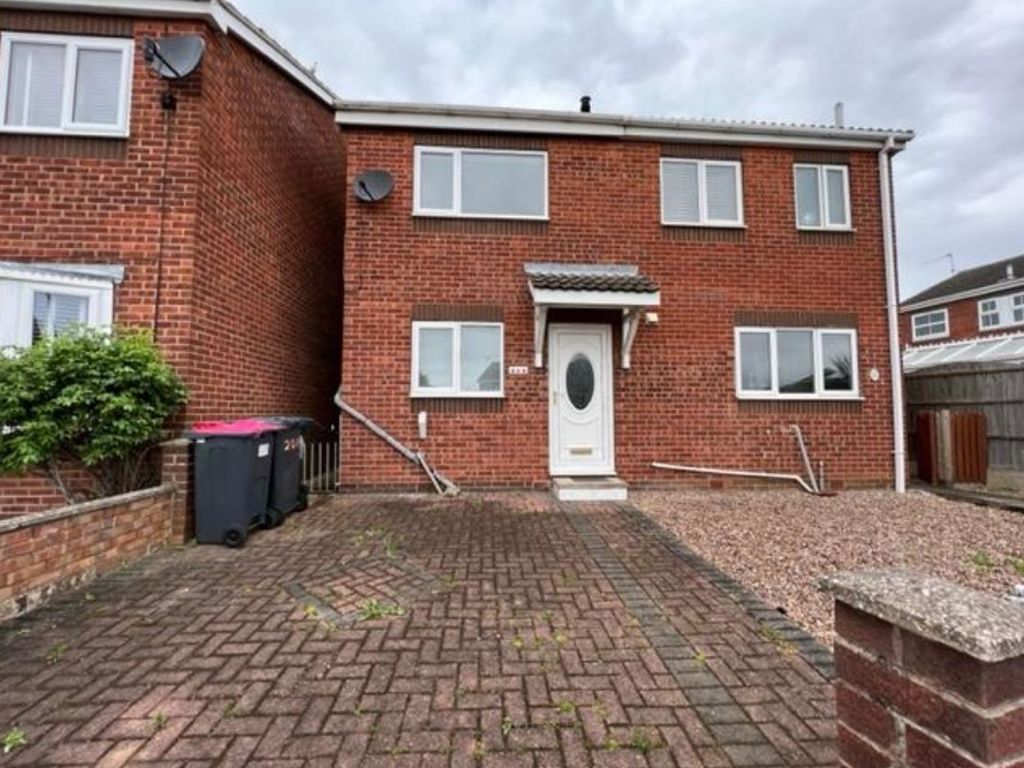 2 bed semidetached house to rent in Dale Hill Road, Maltby, Rotherham