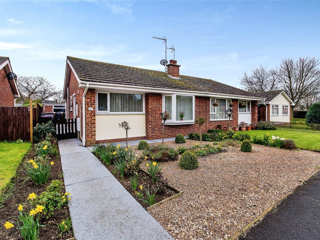 2 bed bungalow for sale in Little Hale Road, Great Hale, Sleaford