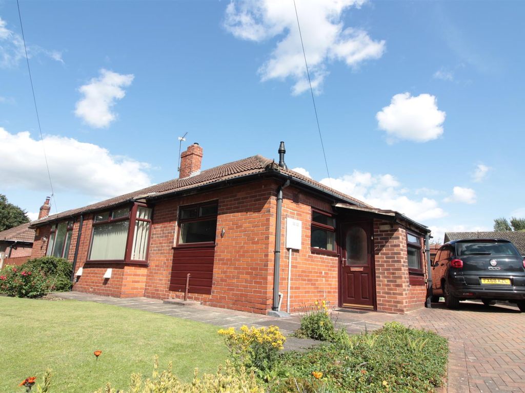 2 bed semidetached bungalow for sale in Westgate Lane, Lofthouse