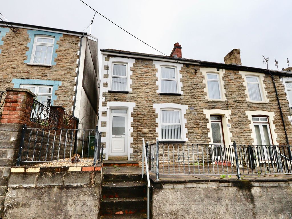 2 bed semidetached house to rent in Queens Road, Elliots Town NP24, £