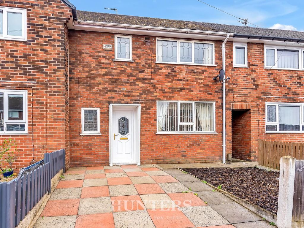 2 bed terraced house for sale in York Road West, Alkrington, Middleton