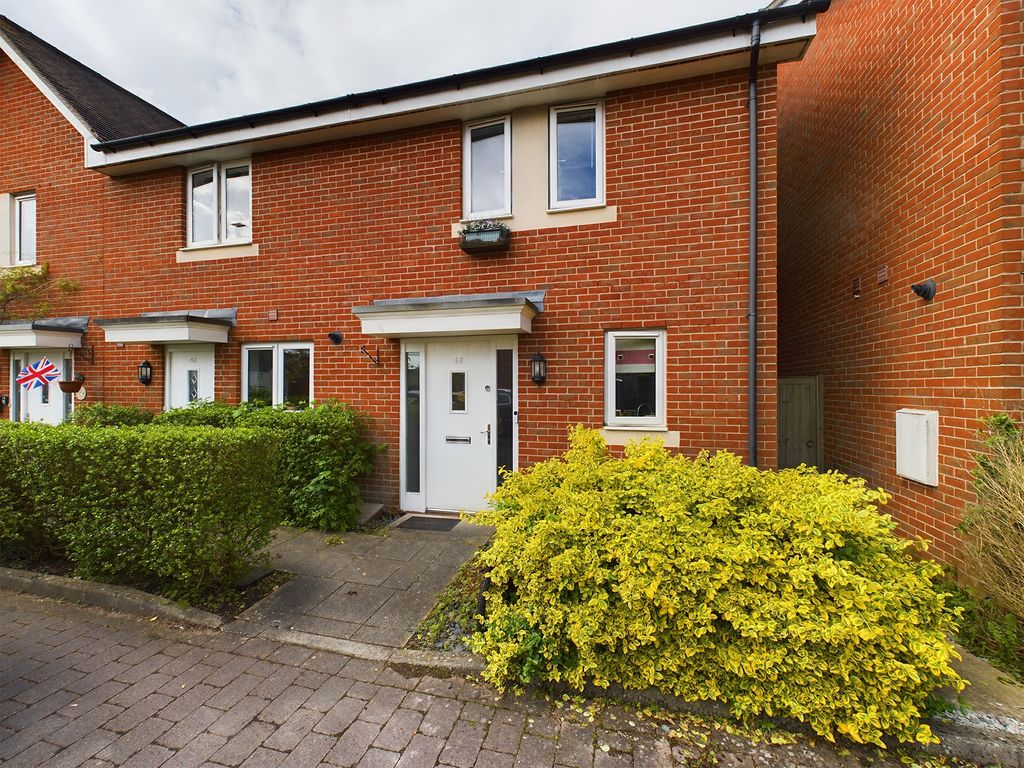 3 bed end terrace house for sale in Milton Place, High HP13