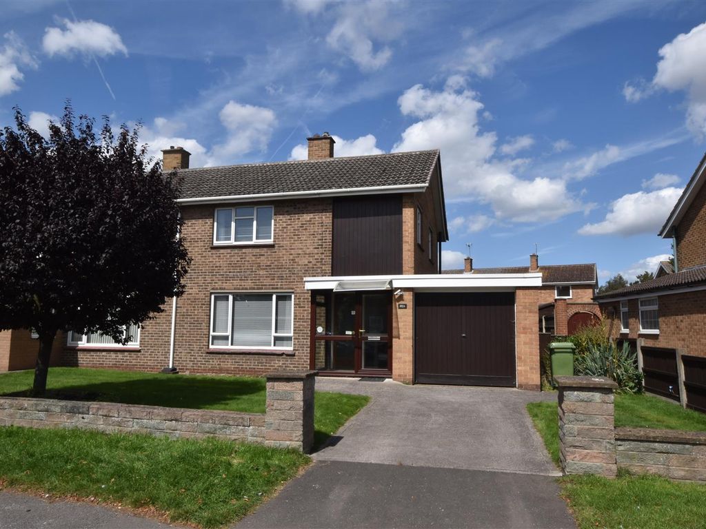 3 bed semidetached house for sale in Main Street, Balderton, Newark