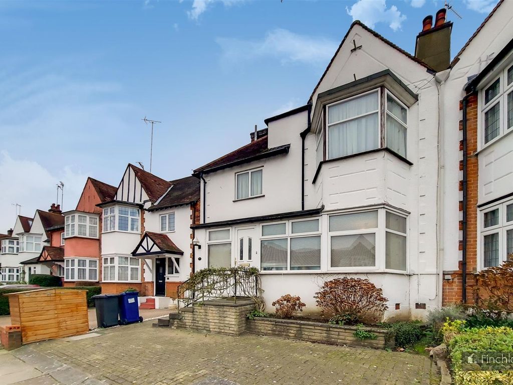 Lyndhurst Gardens, London N3  