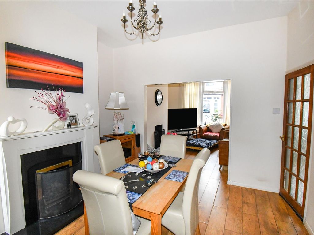 3 bed terraced house for sale in East Park Avenue, Hull HU8 Zoopla