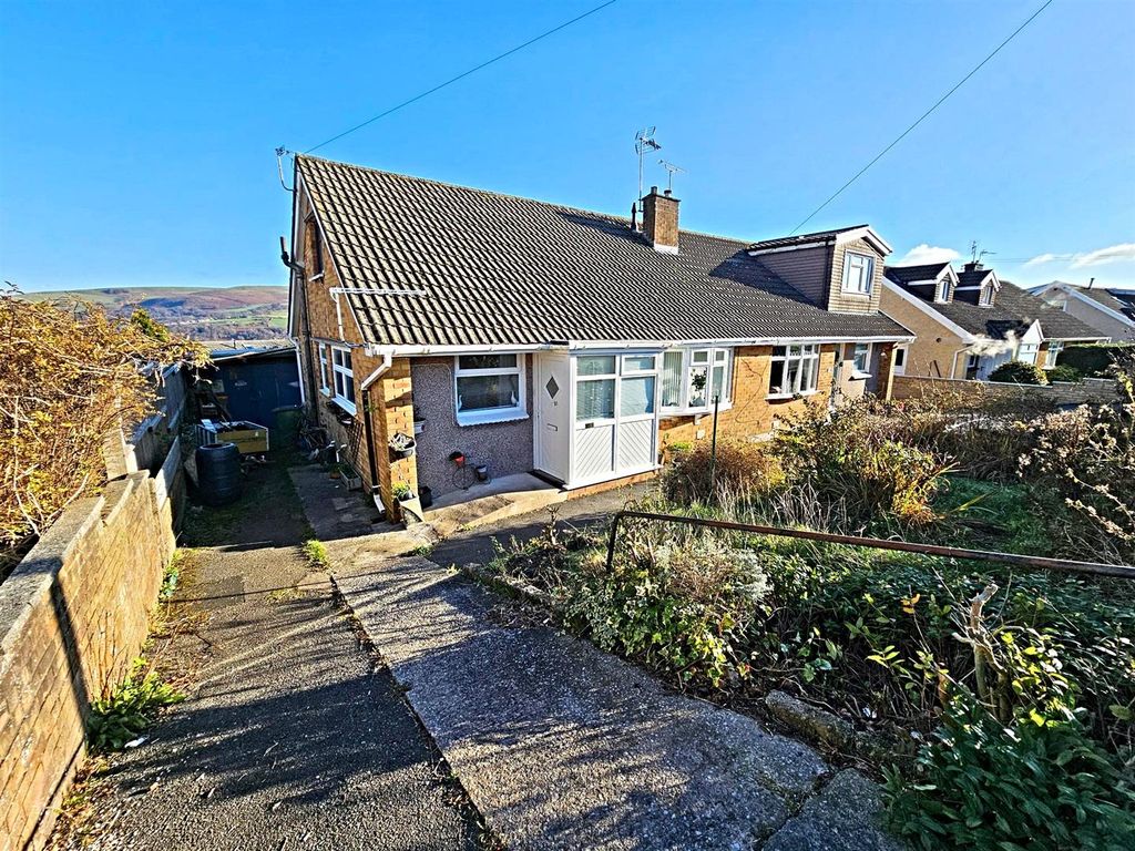 3 bed semidetached bungalow for sale in Whiterock Close, Graigwen