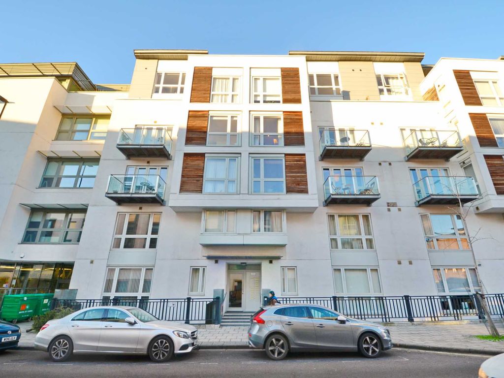 1 bed flat to rent in Deanery Road, Bristol BS1 Zoopla