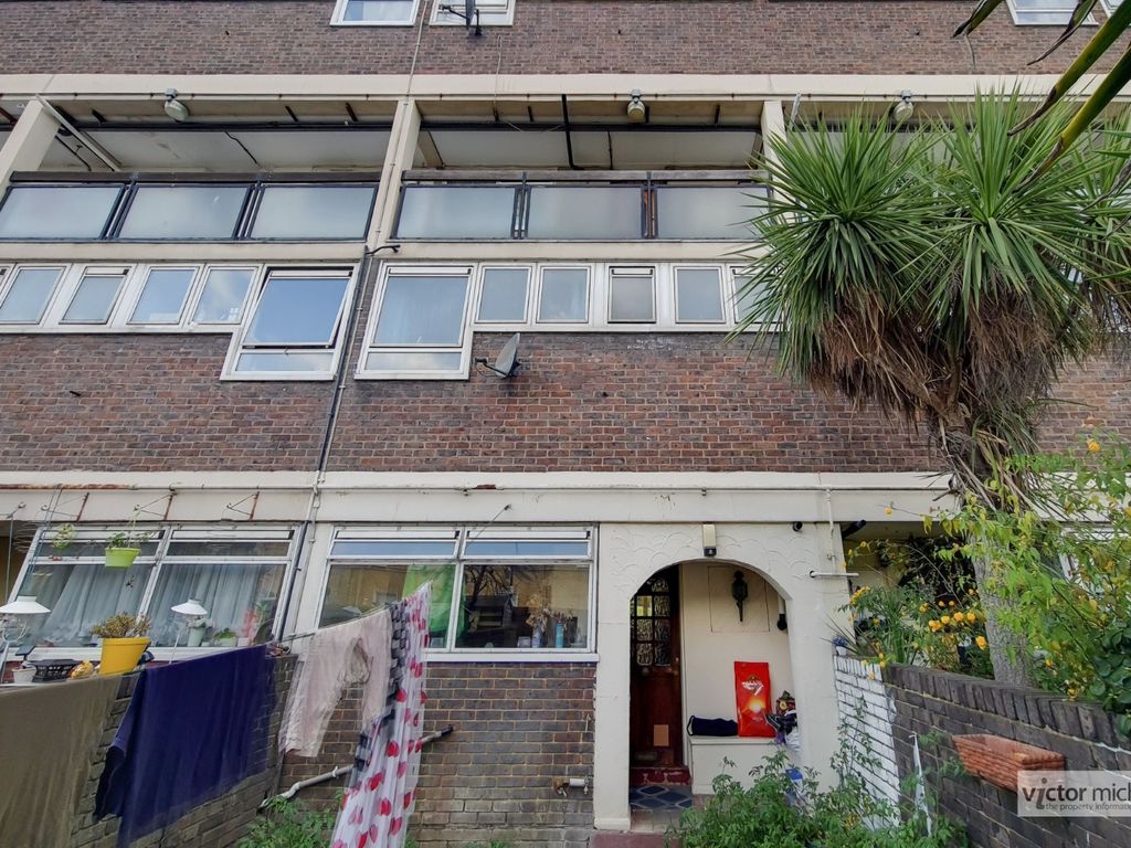 Bromley Street, London, Greater London E1