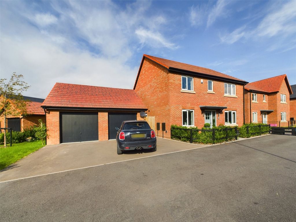 4 bed detached house for sale in Milliner Crescent, Churchdown