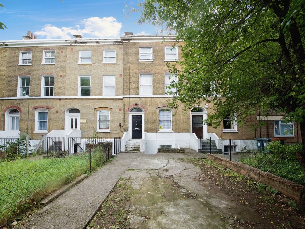 5 bed town house for sale in Romford Road, London E15, £850,000 Zoopla