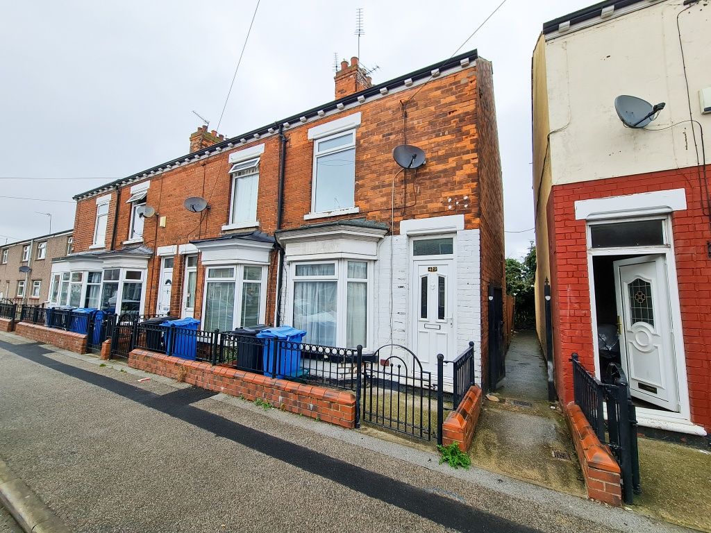 2 bed end terrace house for sale in Belmont Street, Hull HU9, £65,000