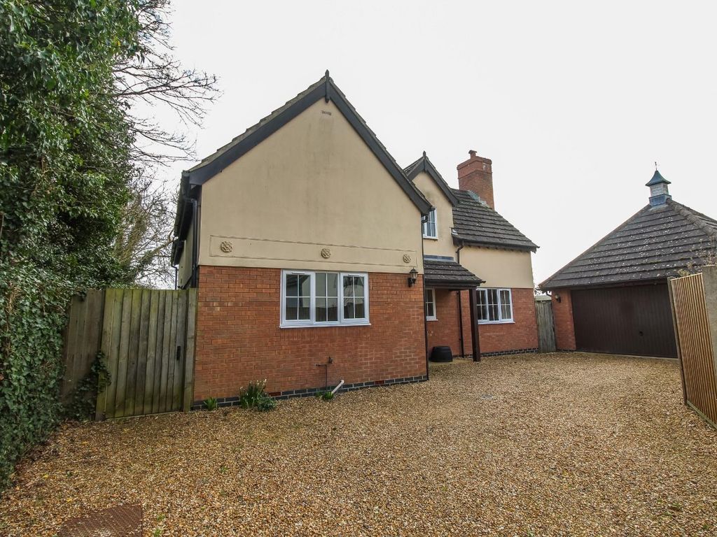 4 bed detached house for sale in Rickards, Whittlesford, Cambridge CB22