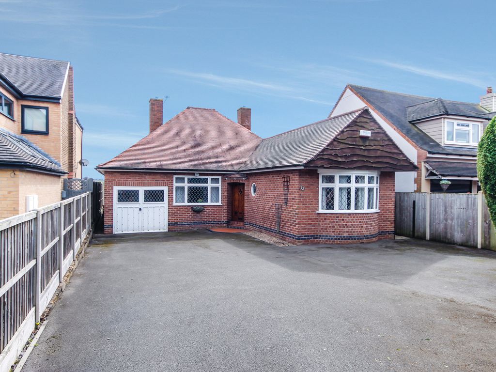 3 bed detached bungalow for sale in Dovecote Road, Nottingham NG16, £