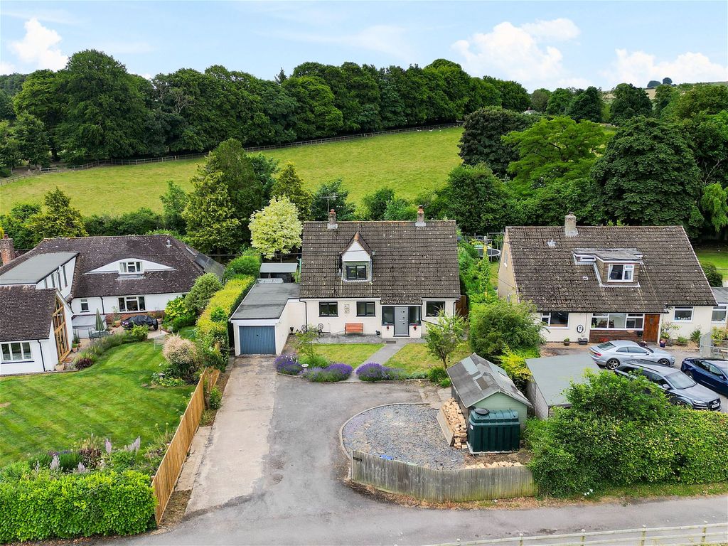 3 bed detached house for sale in Salisbury Road, Coombe Bissett SP5, £