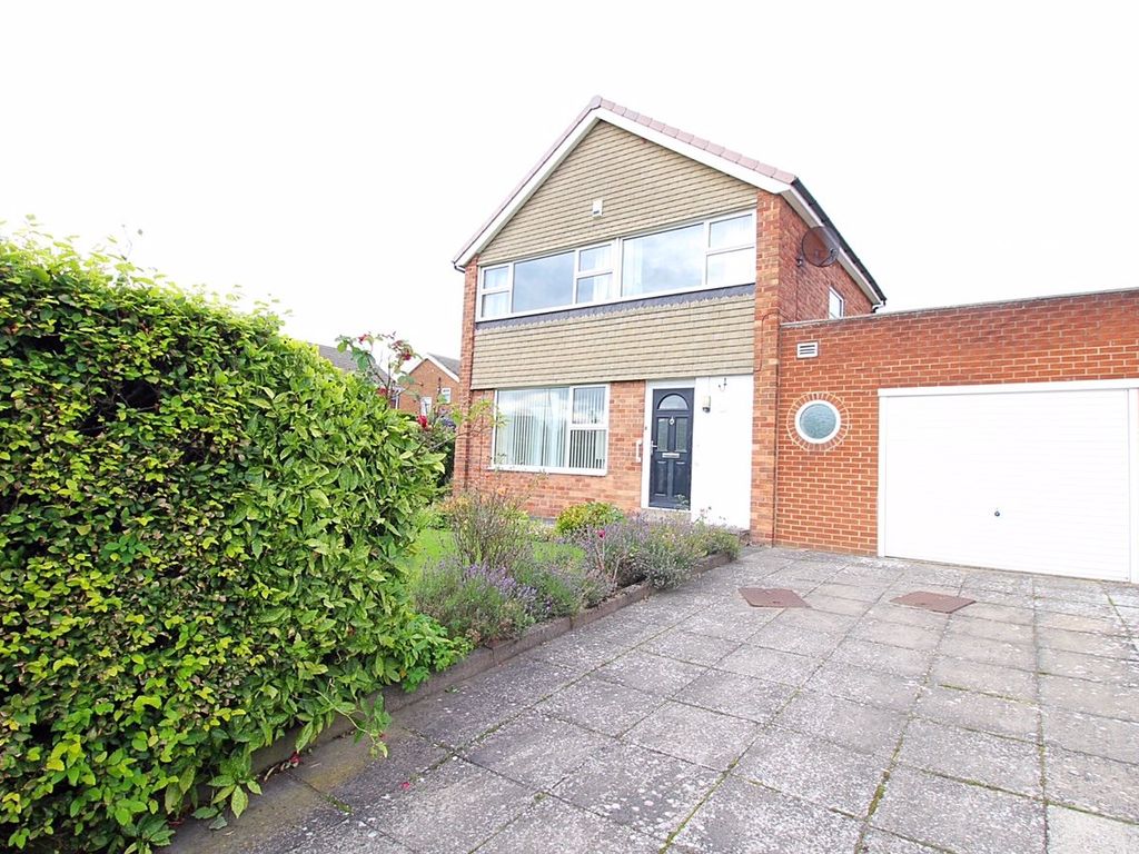 3 bed detached house to rent in Ashdale Crescent, Newcastle Upon Tyne