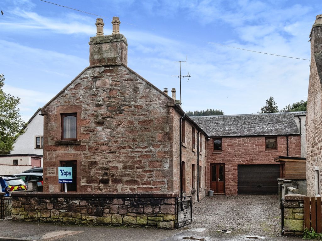 5 bed detached house for sale in Burn Place, Dingwall IV15, £400,000