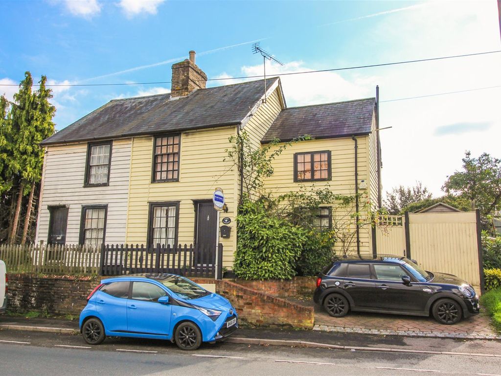 3 bed semidetached house for sale in High Wych Road, Sawbridgeworth