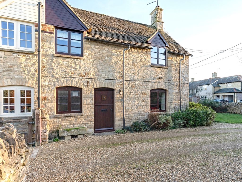 3 bed semidetached house for sale in Venvell Close, Coxs Lane, Enstone