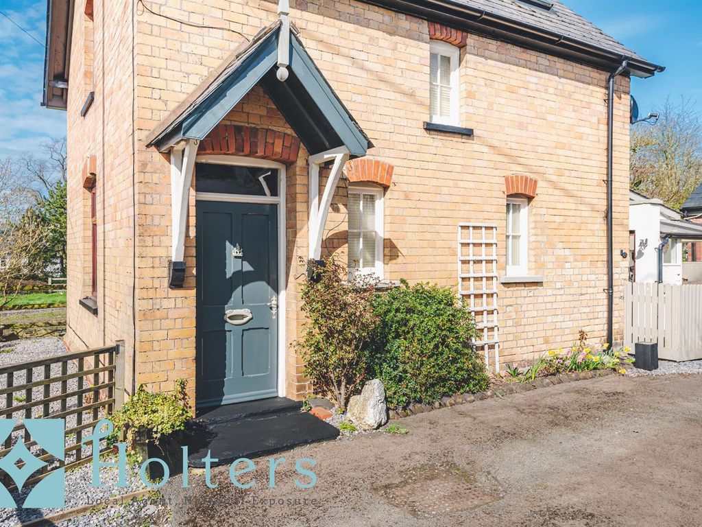 2 bed cottage for sale in NewbridgeOnWye, Llandrindod Wells LD1 Zoopla