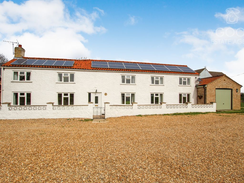 5 bed detached house for sale in Qua Fen Common, Soham CB7, £550,000