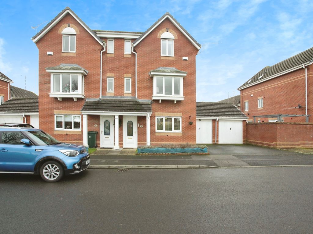 3 bed semidetached house for sale in Trimpley Drive, Radford, Coventry