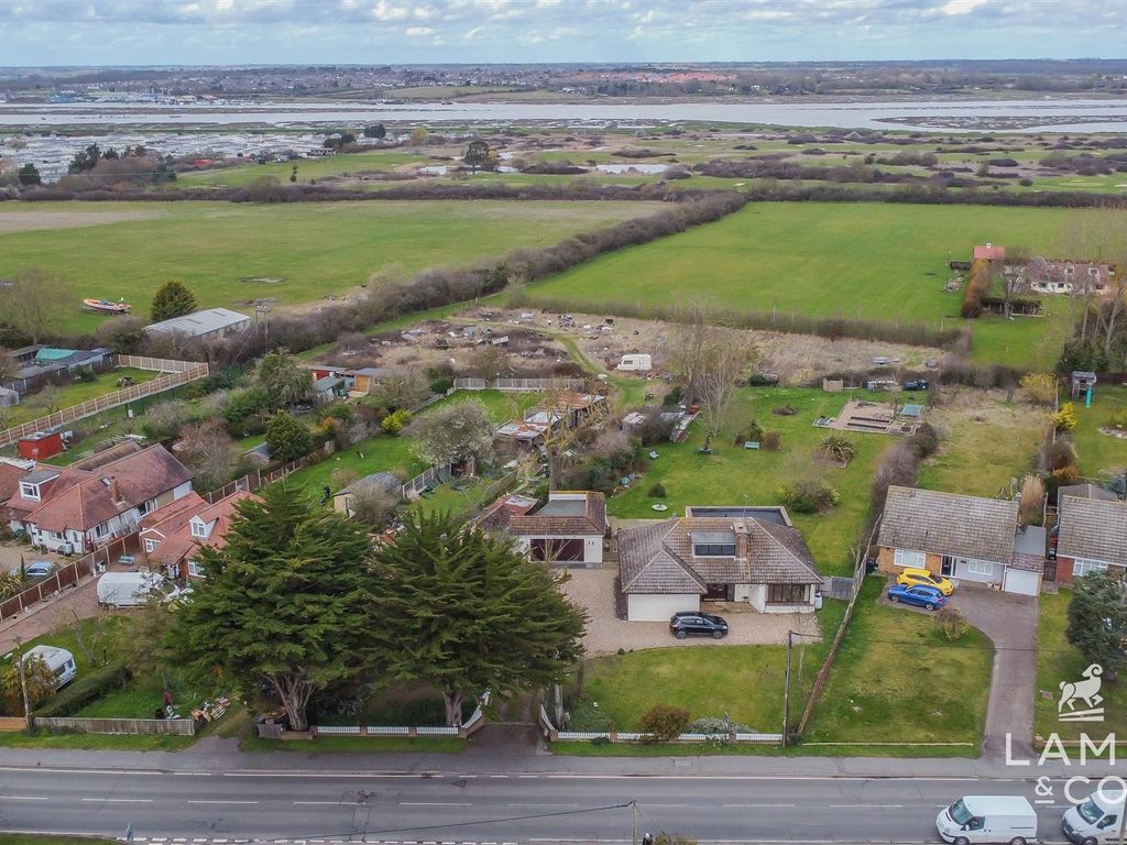 3 bed detached bungalow for sale in Point Clear Road, St. Osyth