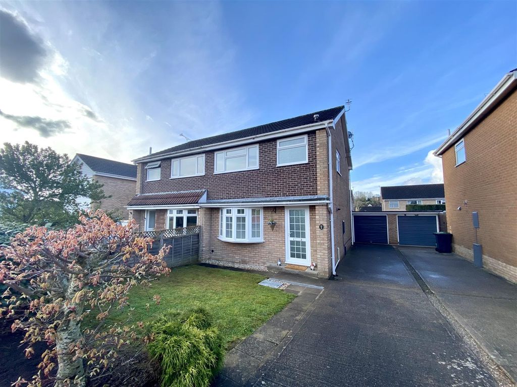 3 bed semidetached house for sale in Priory Close, Chepstow NP16 Zoopla