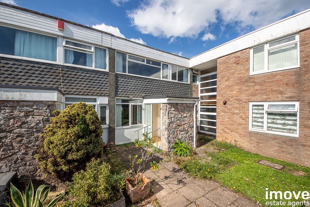 3 bed terraced house for sale in Park Court, Heath Road, Brixham TQ5, £