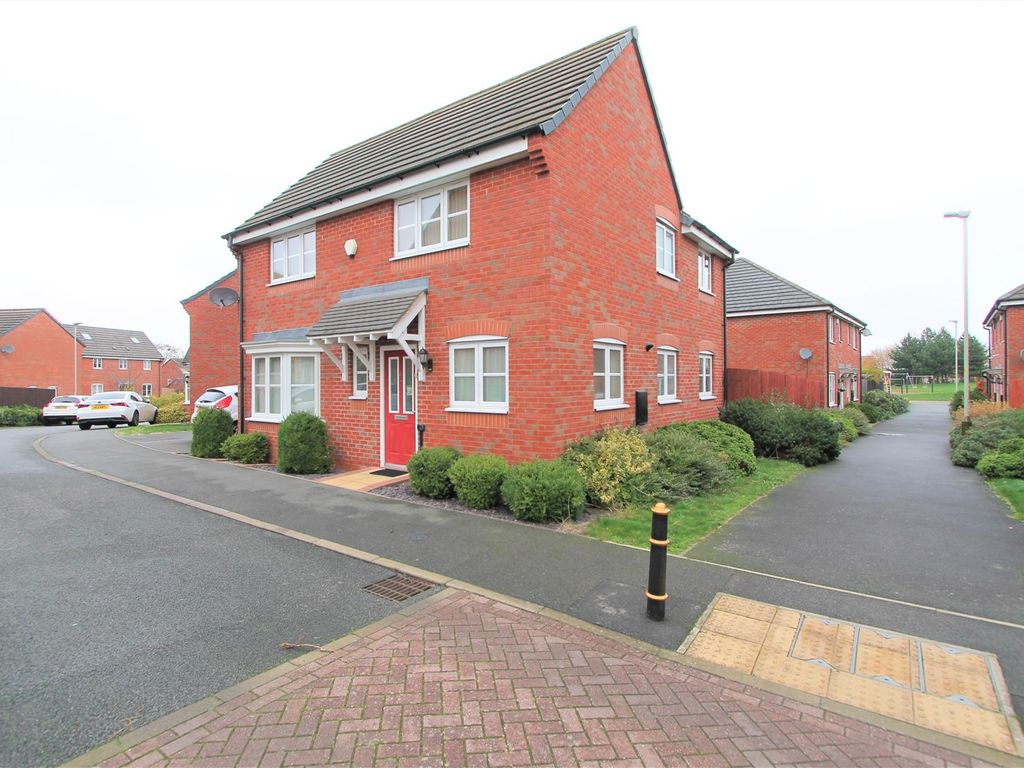 4 bed detached house for sale in Whixley Road, Hamilton, Leicester LE5