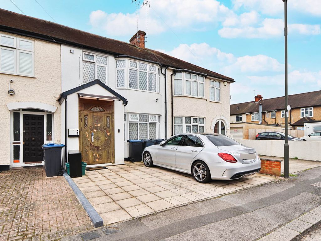 3 bed terraced house for sale in Rookwood Avenue, New Malden KT3, £635,000 Zoopla