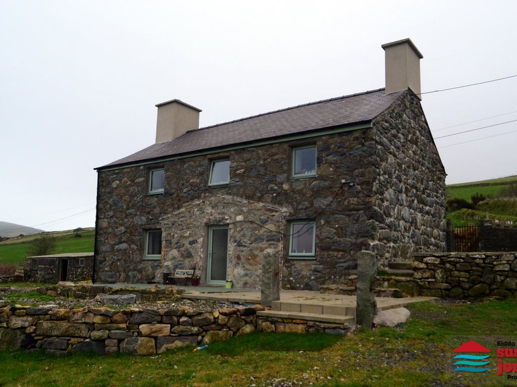 3 bed detached house for sale in Rhyd Y Berw, Llanaelhaearn, Caernarfon