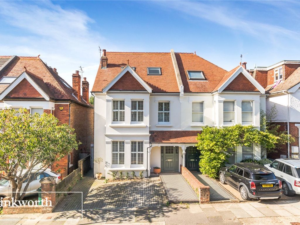 Bigwood Avenue, Hove, East Sussex BN3