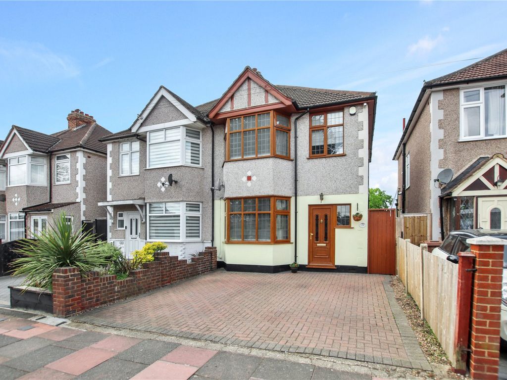 3 bed semidetached house for sale in Fen Grove, Sidcup, Kent DA15 Zoopla