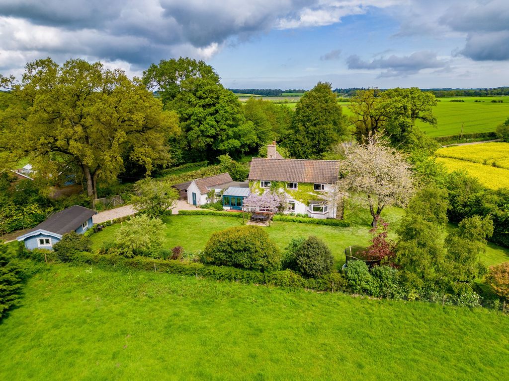 4 bed detached house for sale in Creake Road, Sculthorpe, Fakenham NR21