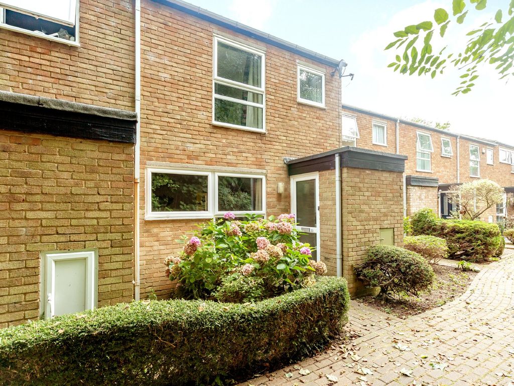 3 bed terraced house for sale in Chapel Wood, New Ash Green, Longfield