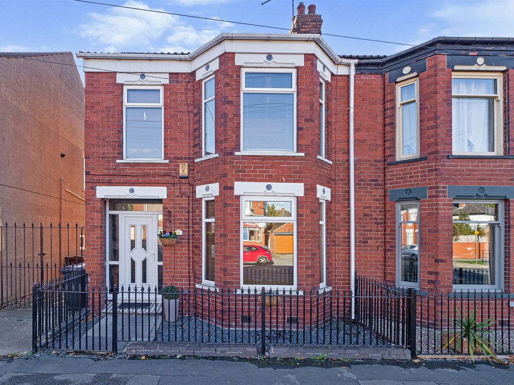 3 bed semidetached house for sale in Summergangs Road, Hull HU8 Zoopla