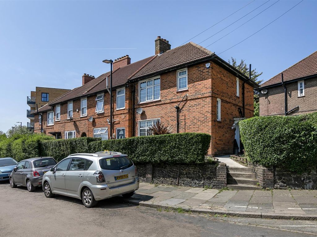 3 bed end terrace house for sale in White Hart Lane, London N17 Zoopla