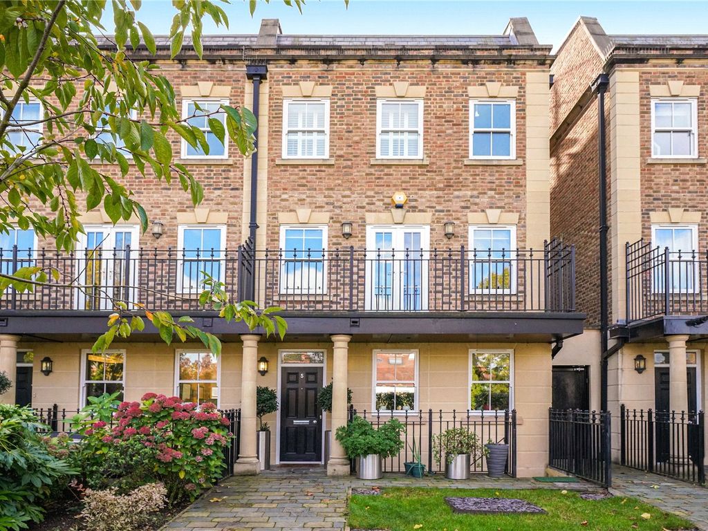 Queensgate Terrace, Castlebar Park, London W5