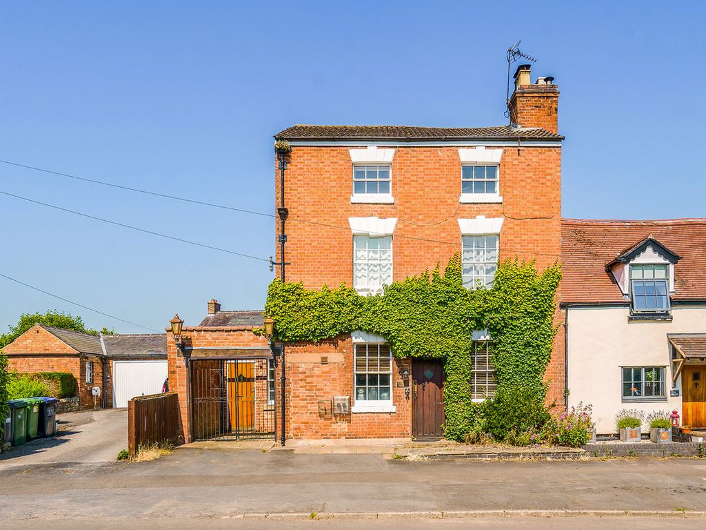 4 bed town house for sale in Lewis Road, Leamington Spa CV31, £775,000