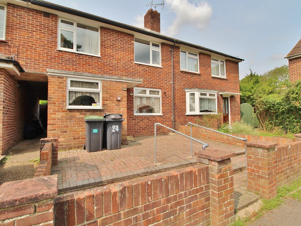 3 bed terraced house for sale in Timsbury Crescent, Havant PO9, £