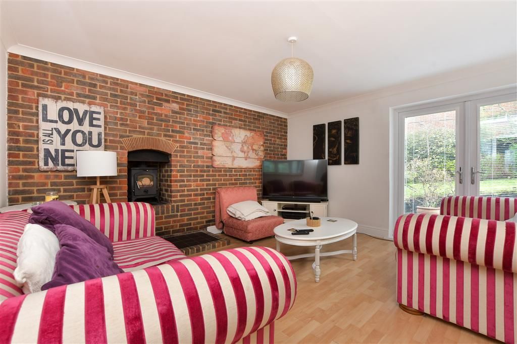 3 bed detached house for sale in Stevenson Close, Maidstone, Kent ME15