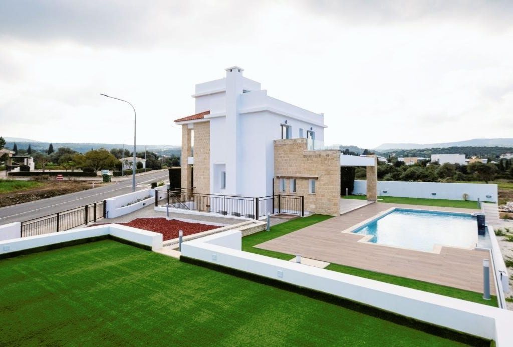 3 bed detached house for sale in Neo Chorio, Cyprus, £1,119,448 Zoopla