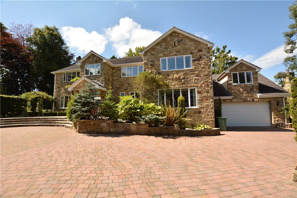 5 bed detached house for sale in Graygables, Heather Vale, Scarcroft