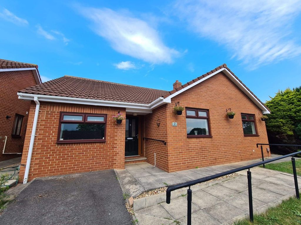 3 bed bungalow for sale in Hallcroft Close, Billingham TS23 Zoopla