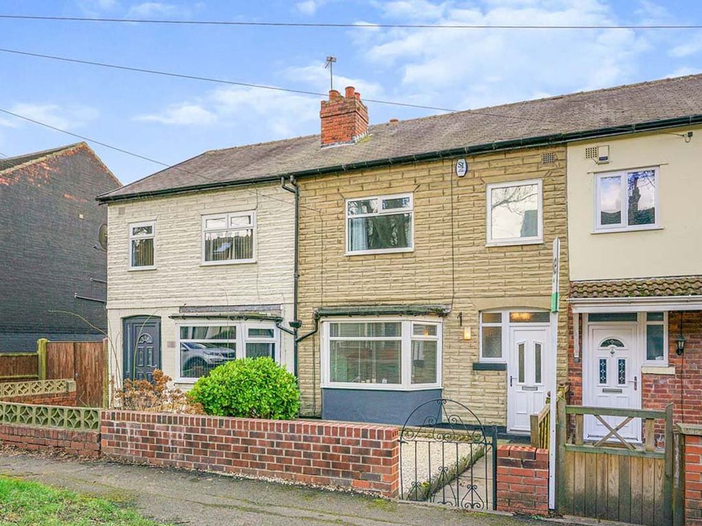 3 bed terraced house to rent in Sycamore Avenue, Crossgates, Leeds