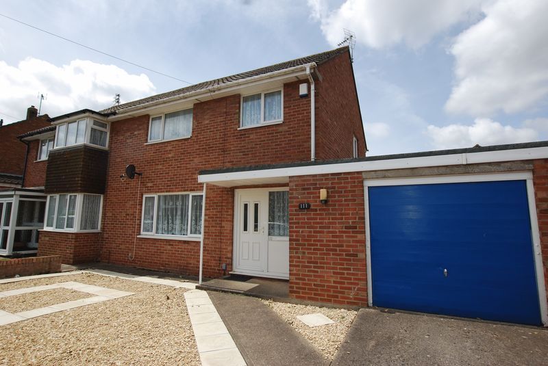 3 bed semidetached house to rent in Oldbury Court Road, Fishponds