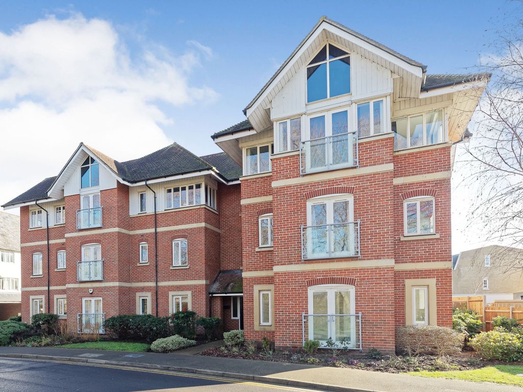 2 bed flat for sale in Stonebridge Road, Canterbury, Kent CT2 Zoopla